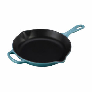 LE CREUSET - 10.25" Signature Iron Handle Skillet - Caribbean