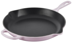 LE CREUSET - Signature 11.75" Iron Handle Skillet -  Shallot