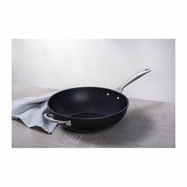 LE CREUSET Toughened Nonstick PRO Stir Fry Pan/Wok w/ Helper Handle 12" - Image 4