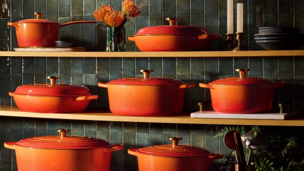 LE CREUSET Signature Oval Dutch Oven 6.75qt Flamme Dorée w/ Crucible Knob - Image 6